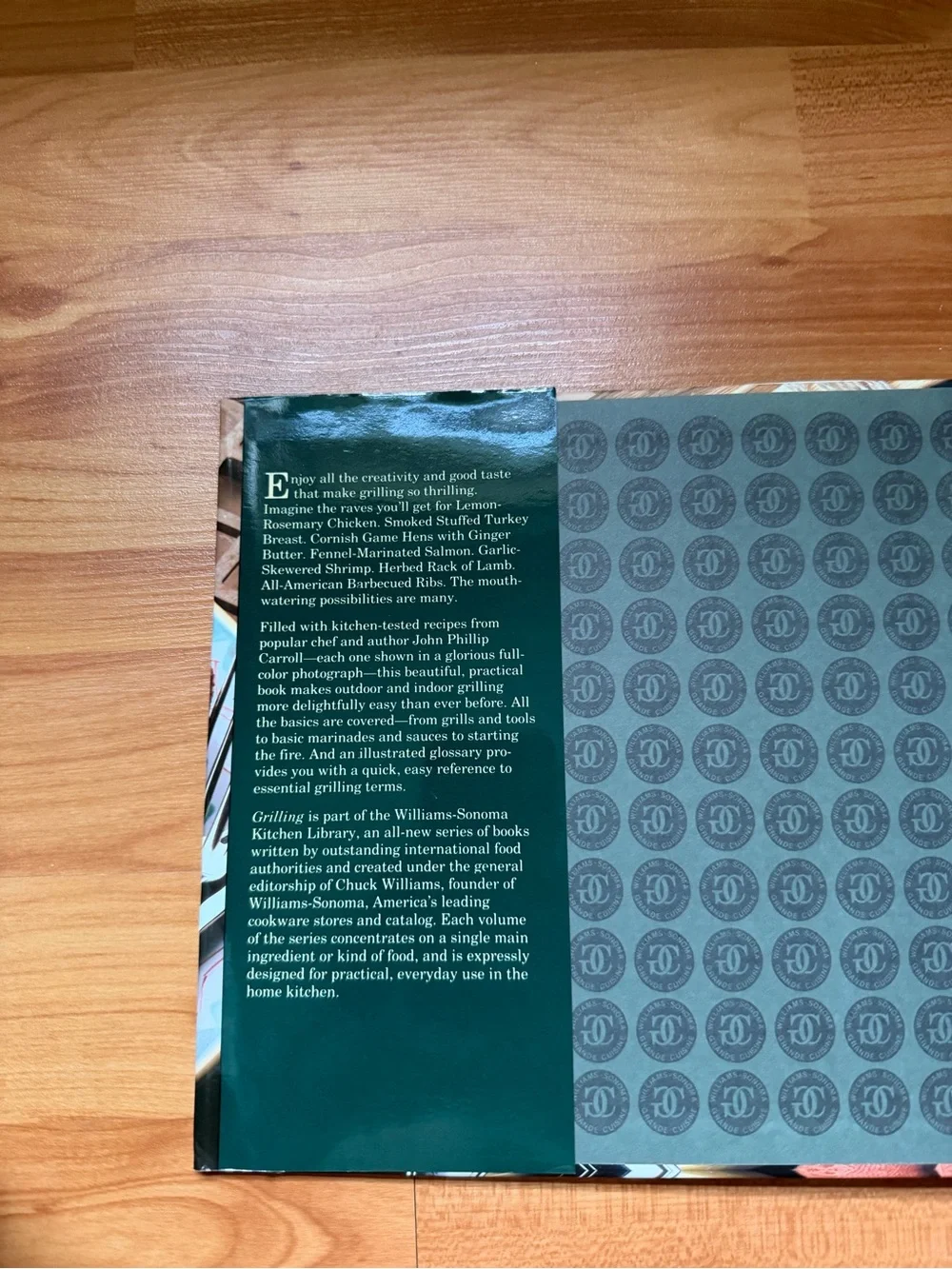 Williams-Sonoma Grilling Cookbook — Dark Green Cover with Colorful Plate Art